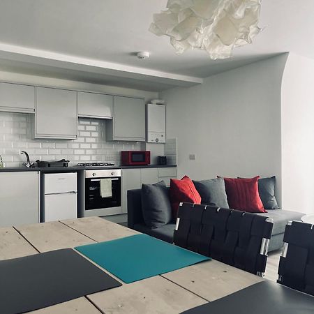 One bedroom apartment, no 4 Ilfracombe Buitenkant foto